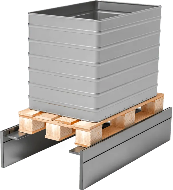 Behälter auf Europalette über den Gabeln des Load Module